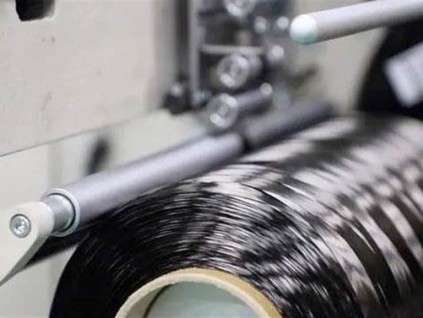 中国首套万吨级大丝束碳纤维「黑黄金」成功投产