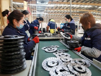 中国1月份制造业收缩速度放缓 显示经济活动好转