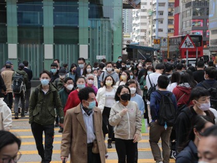 香港明起全面取消口罩令 包括室内户外及交通工具