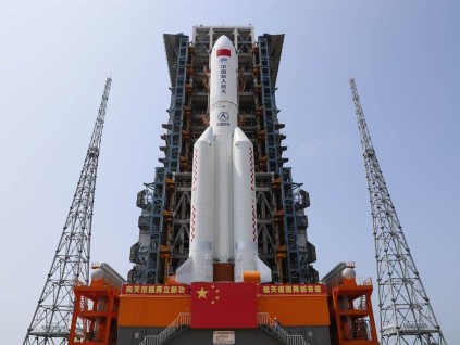 中国首枚民营液氧煤油火箭 天龙二号首飞成功