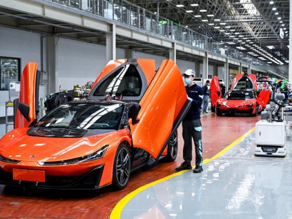中国新能源车发展快速 又一本土车厂将特斯拉挤落第三