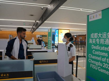 因疫情暂停三年的入境政策 新加坡文莱公民赴华恢复15天免签