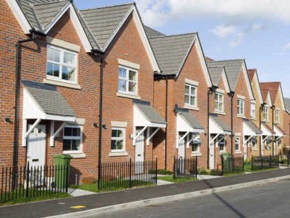 美国式的房价灾难正袭击英国 房价创14年来最大跌幅