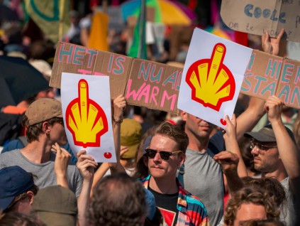上万荷兰人高速公路示威 抗议政府补贴化石燃料