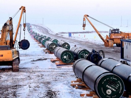 中俄加强能源领域合作 投资50亿人民币兴建石油转运综合体