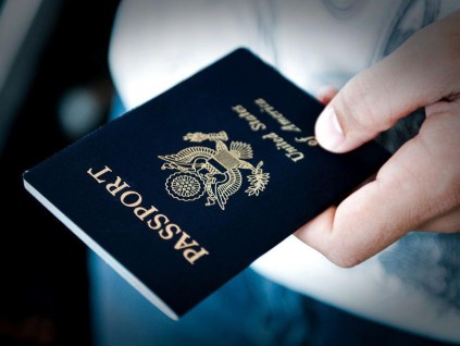 国务院发布30条措施释放旅游消费潜力 含入境签证通关政策