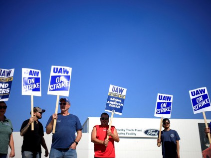 罢工41天后美国汽车工会与福特达成临时协议加薪25%