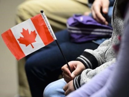 研究：不满住房医疗恶化 新移民加速离开加拿大