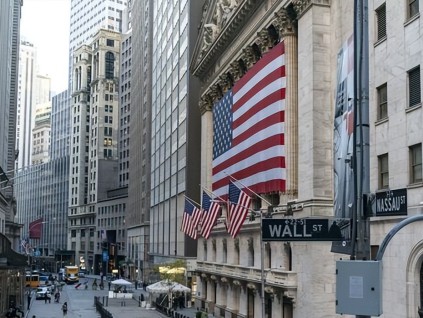 工商时报社论：美国金融政策变动及对国际市场的影响