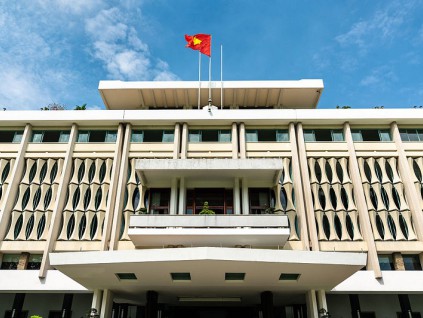中国驻泰使馆便利外国人赴华 12月起实行签注免预约申请