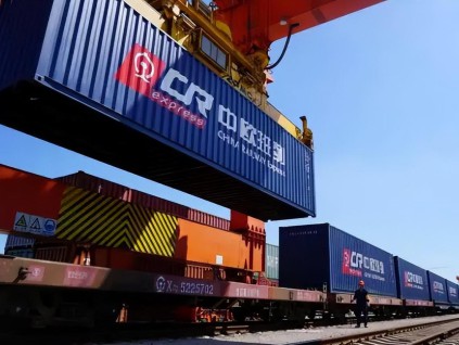 不受美国限制影响 中国4月从荷兰进口商品总额同比增加逾三成