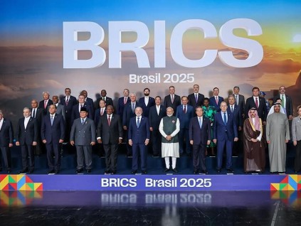 美国关税政策频繁变动 金砖国家加强深化合作