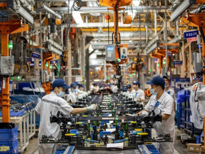八月制造业PMI微升至49.4% 连续五月在萎缩区间