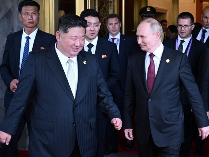 俄朝回顾战略伙伴关系成果 普京邀请金正恩访莫斯科