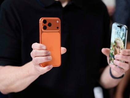 苹果iPhone17系列亮相 纤薄款机型厚度仅5.6毫米