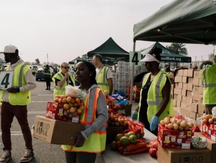 政府停摆进入第二个月 约4200万美国人或三餐不继