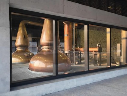 落脚四川峨眉山下 中法合作推动威士忌产业链加速成形