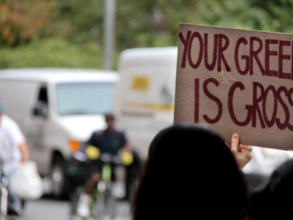 美旅行禁令名单增至40国 叙利亚和巴勒斯坦人受全面入境限制