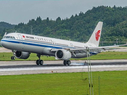 国航斥资近百亿美元购买60架A320 为空客带来转机