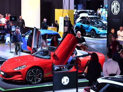 尽管承受欧盟关税压力 中国汽车在欧洲市场销售依然强劲