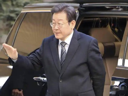 中韩商务论坛在北京举行 与会者包括三星SK现代汽车LG会长