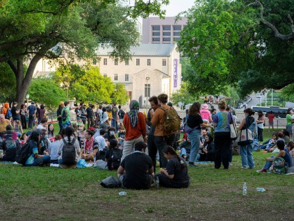 哈佛大学招收国际学生创新高 中国新生人数增4.5%