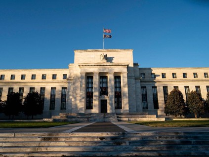 美国财政部公布最新报告 关税收入连续两个月骤降