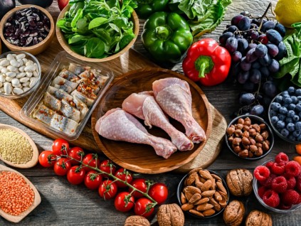 吃对吃好可延年益寿 专家建议各年龄段保健一览