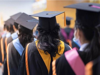 美国大学科研产出排名滑落 中国大学排名提升