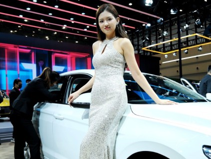 国内车企密集推出零首付及低息优惠方案刺激需求