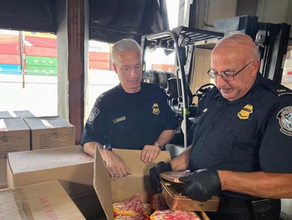 美国海关明起停收违法关税 同时对所有进口商品加征15%