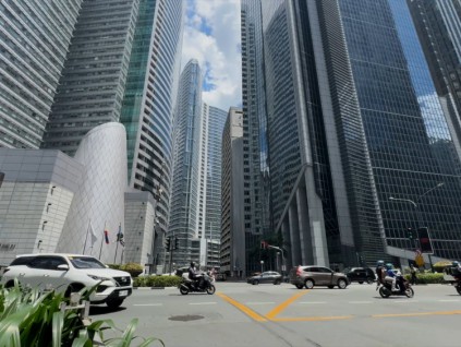 亚行将为亚太地区两项新倡议提供700亿美元支持