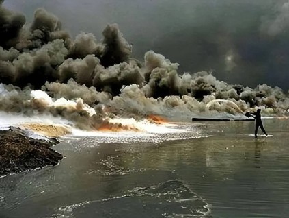 波斯湾风云涌动 伊朗战争正改变中东势力格局
