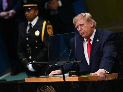 特朗普联合国大会演讲时提出美国政府将把AI更名为SI