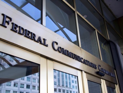 FCC将表决禁止所有中国实验室检测美国电子产品