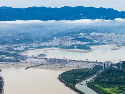 超强厄尔尼诺恐冲击全球气候 气象中心警2027年洪旱风险
