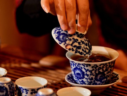 美国大学研究：不同泡茶及喝茶方式 可能影响心血管健康